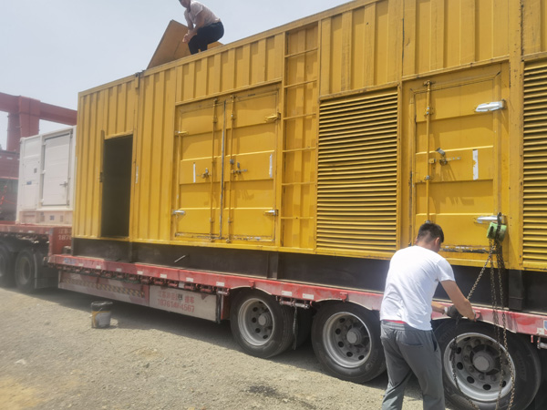 丰都除了负载情况和发动机维护，还有哪些因素会影响 200kw 柴油发电机的油耗？