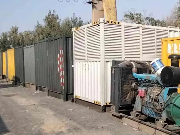 丰都200KW柴油发电机机组每小时油耗是多少?